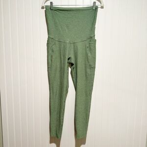 Beyond The Bump Sz M Maternity Pocket Leggings